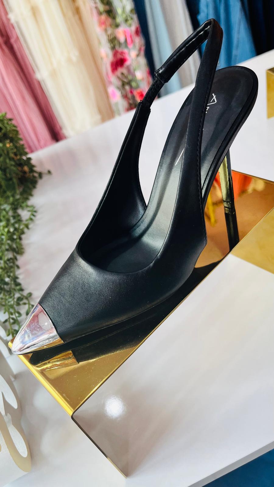 Elegant Pump