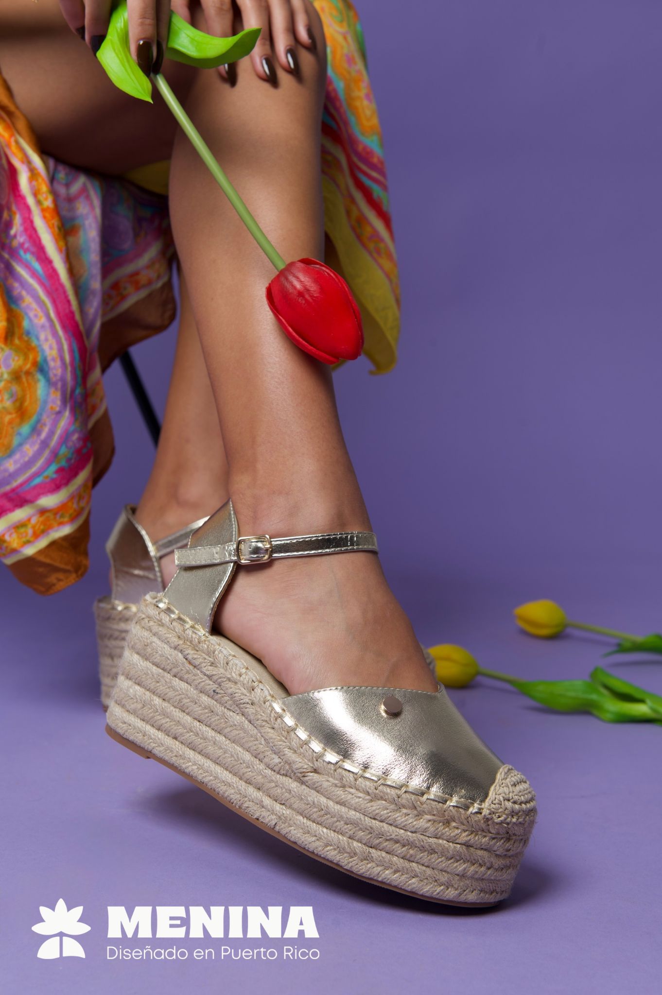 Menina Flat Form Dorada