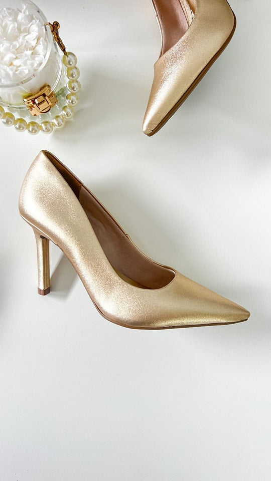 Gold Pumps